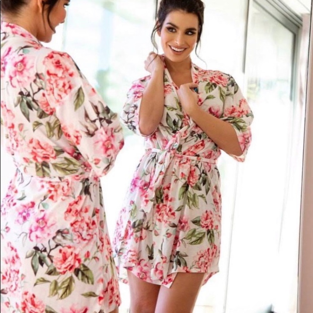 Show Me Your Mumu Brie Robe